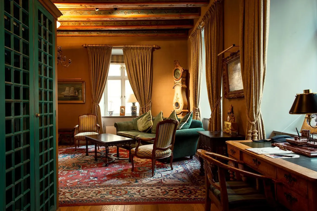 Victory Hotel Stockholm 4*,